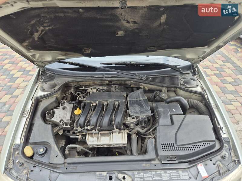 Ліфтбек Renault Laguna 2003 в Рівному