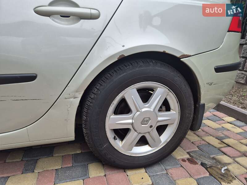 Ліфтбек Renault Laguna 2003 в Рівному
