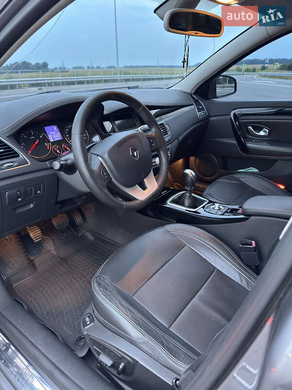 Универсал Renault Laguna 2010 в Козельце