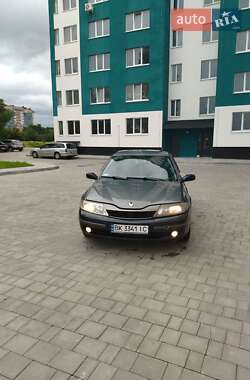 Ліфтбек Renault Laguna 2002 в Вараші