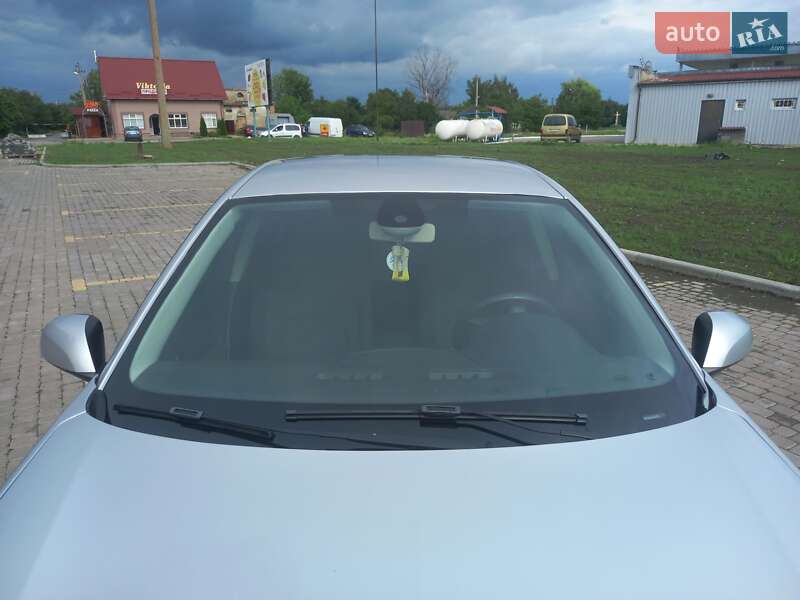 Ліфтбек Renault Laguna 2008 в Теофіполі