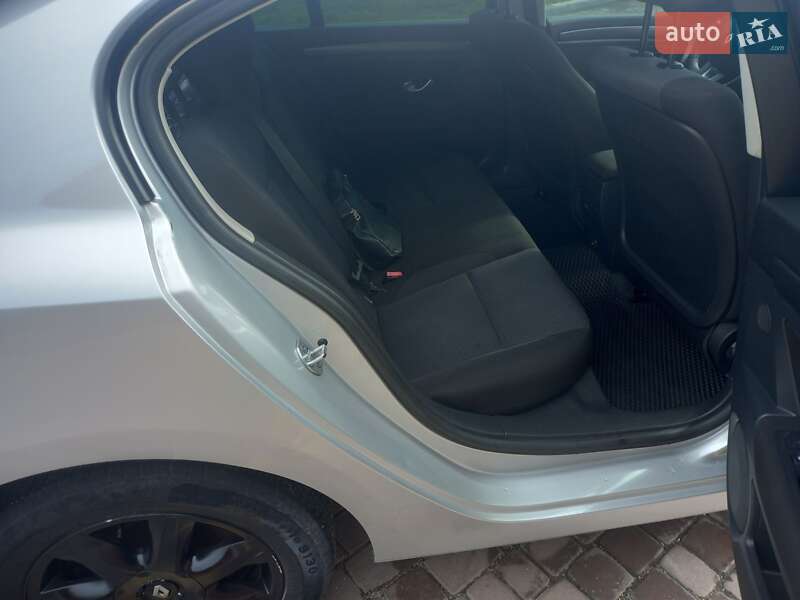 Ліфтбек Renault Laguna 2008 в Теофіполі