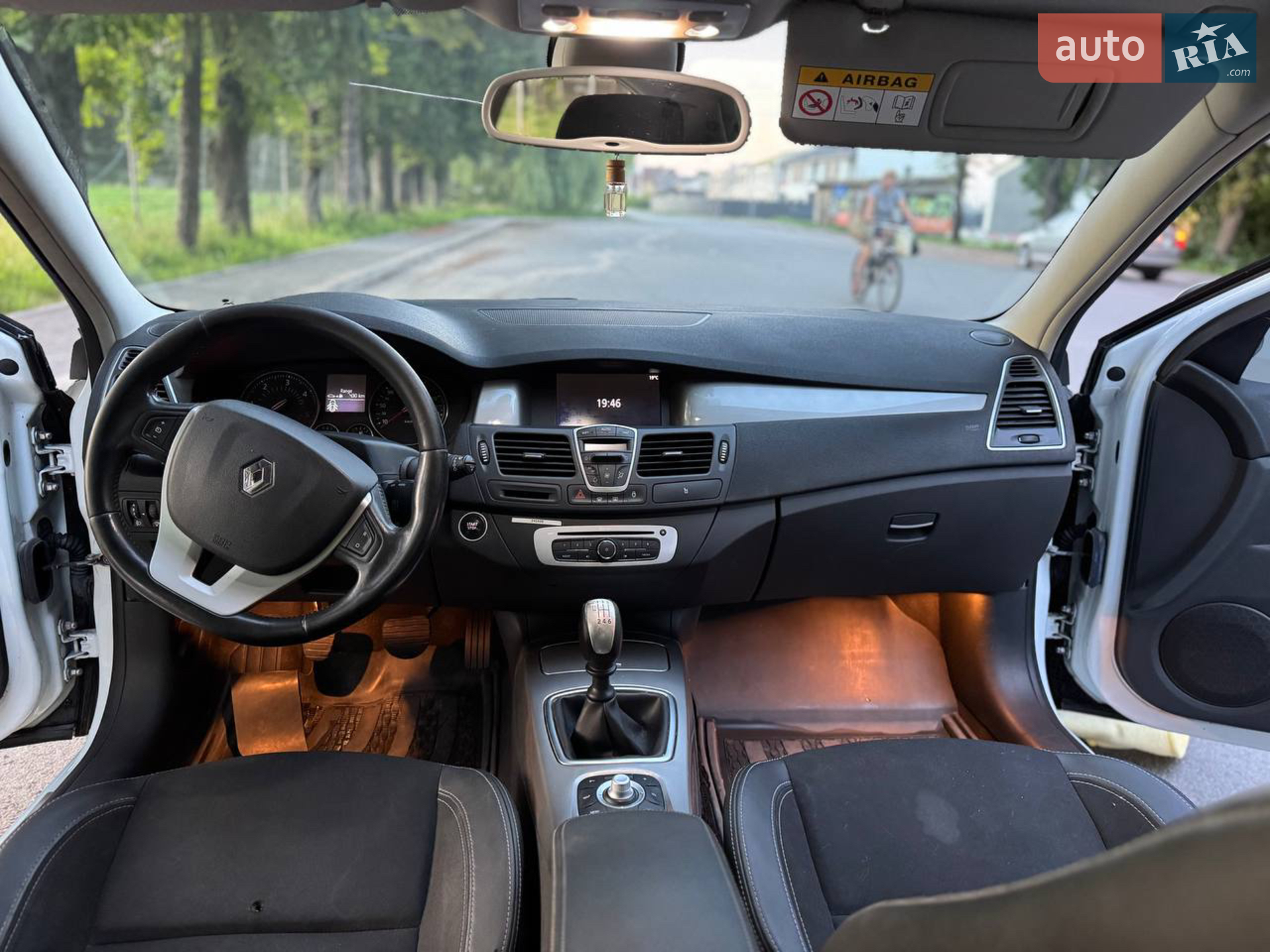 2015 Renault Laguna - мініатюра 18