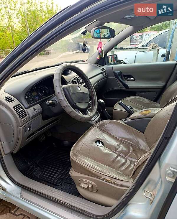 Универсал Renault Laguna 2003 в Кривом Роге