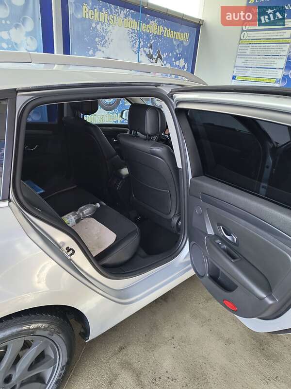 Универсал Renault Laguna 2009 в Ивано-Франковске