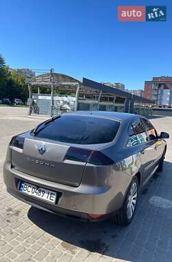 Лифтбек Renault Laguna 2007 в 