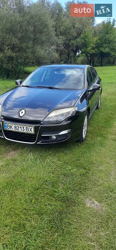 Лифтбек Renault Laguna 2011 в Вараше