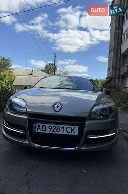 Лифтбек Renault Laguna 2013 в 