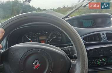 Лифтбек Renault Laguna 2001 в 