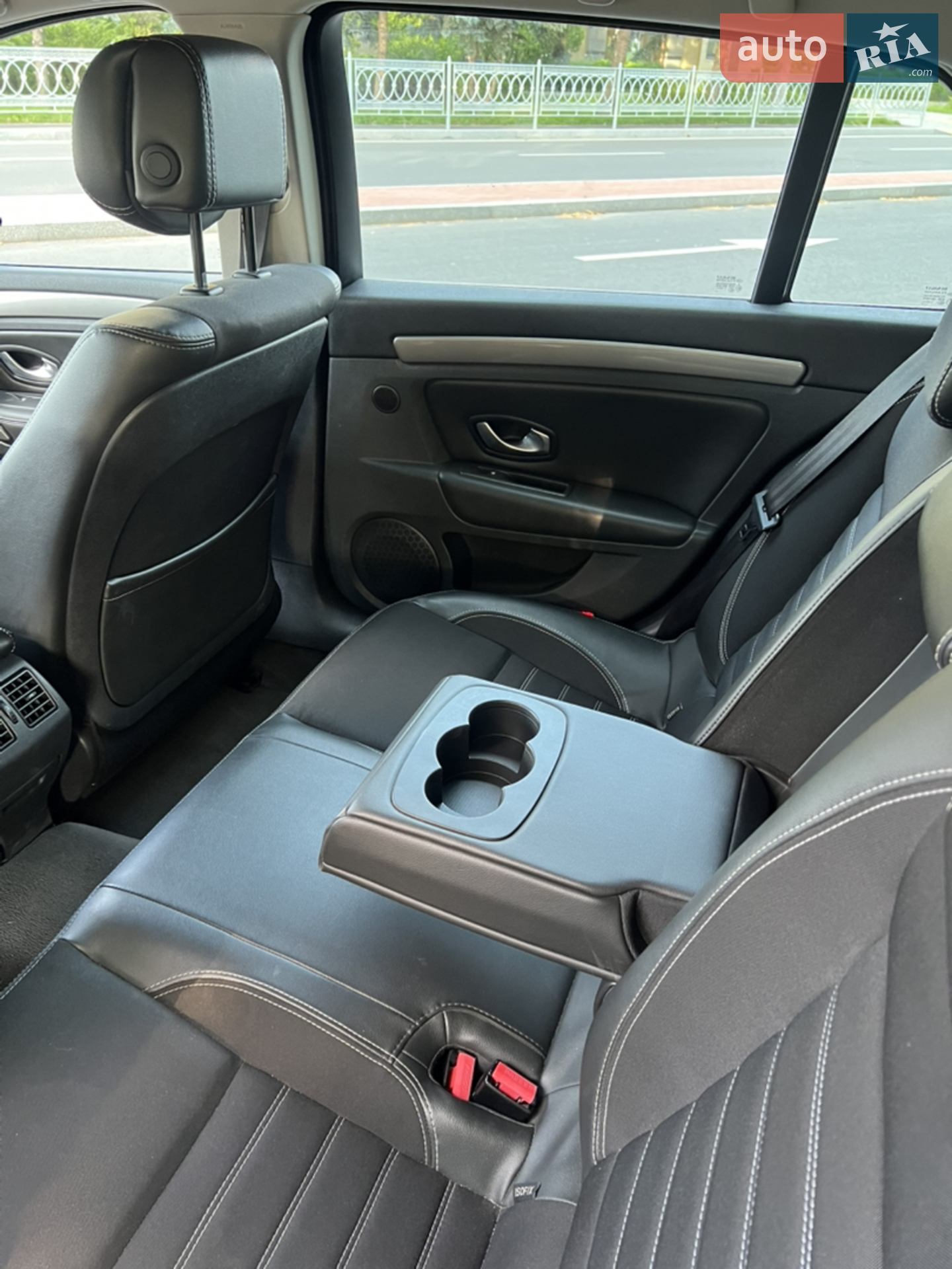 2012 Renault Laguna - мініатюра 25