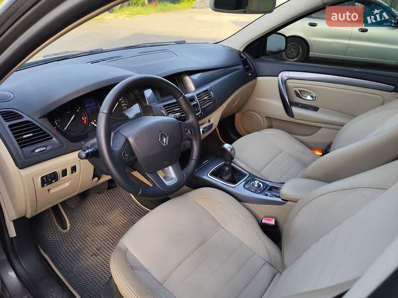 Универсал Renault Laguna 2009 в Львове фото 5 Универсал Renault Laguna 2009 в Львове