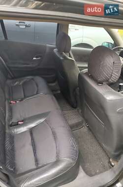 Універсал Renault Laguna 2002 в  фото 9 Універсал Renault Laguna 2002 в