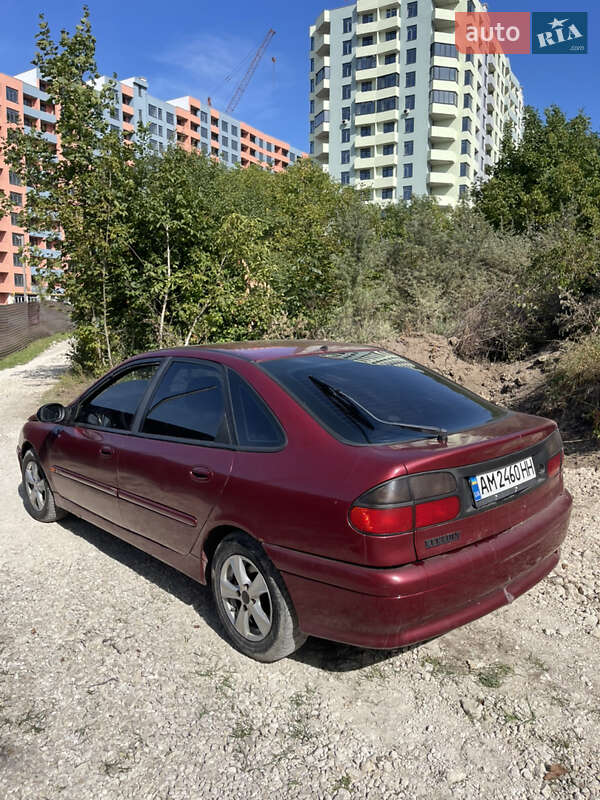 Ліфтбек Renault Laguna 1995 в Тернополі