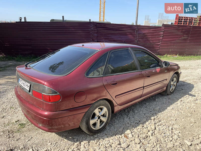 Ліфтбек Renault Laguna 1995 в Тернополі