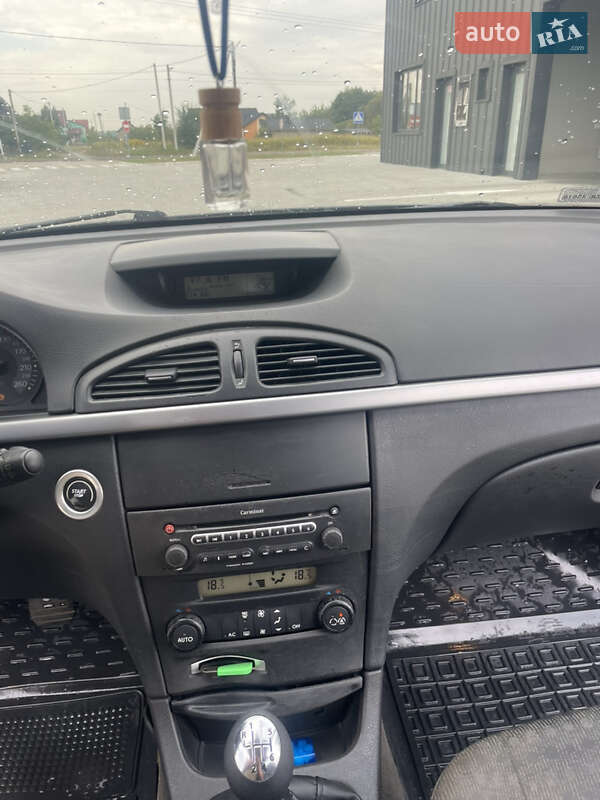 Універсал Renault Laguna 2005 в Яворові фото 4 Універсал Renault Laguna 2005 в Яворові