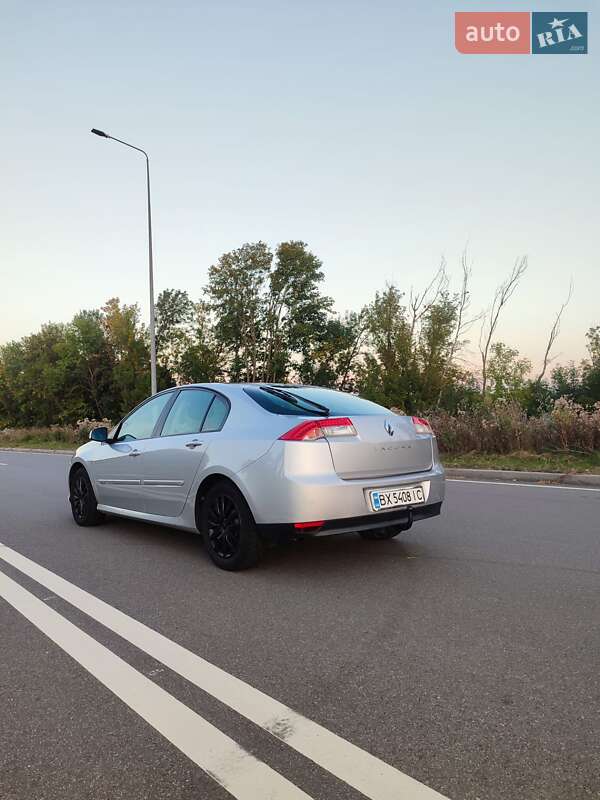 Лифтбек Renault Laguna 2008 в Волочиске