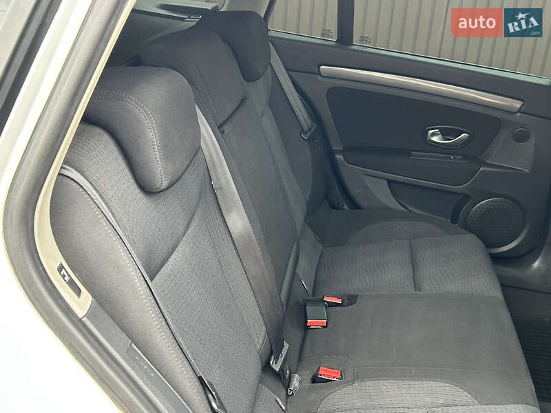Универсал Renault Laguna 2010 в Львове