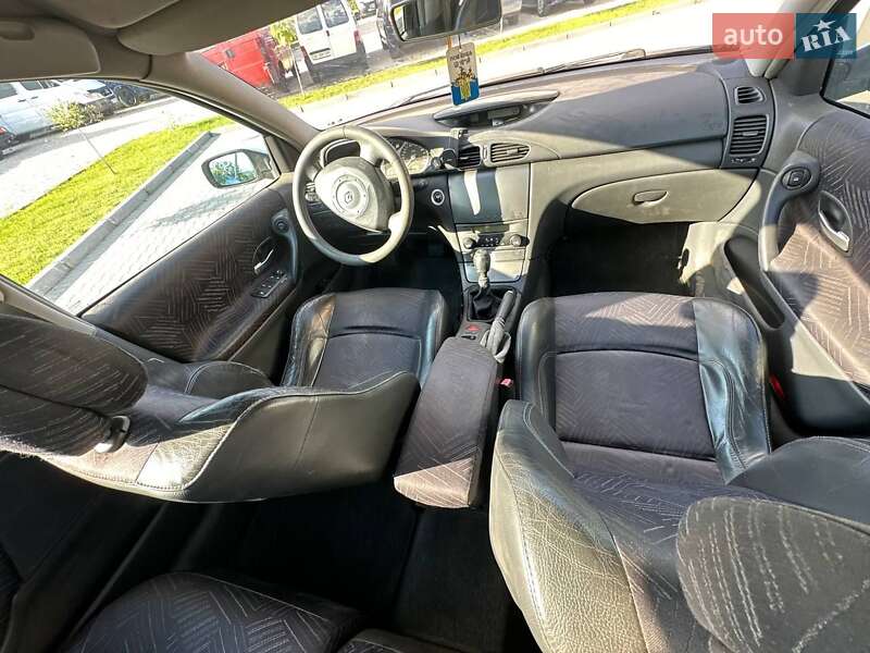 Универсал Renault Laguna 2002 в Шумске