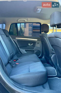 Универсал Renault Laguna 2010 в 