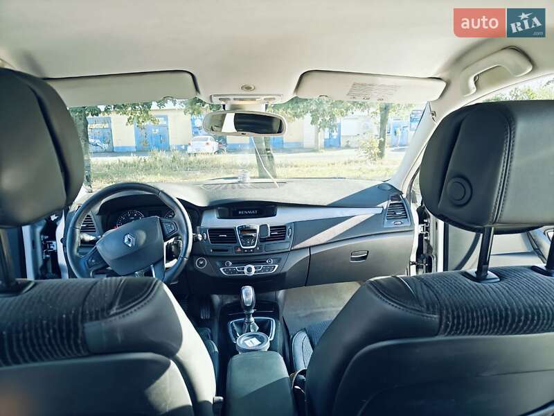 Лифтбек Renault Laguna 2009 в Полтаве фото 4 Лифтбек Renault Laguna 2009 в Полтаве