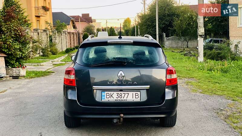 Универсал Renault Laguna 2008 в Ровно