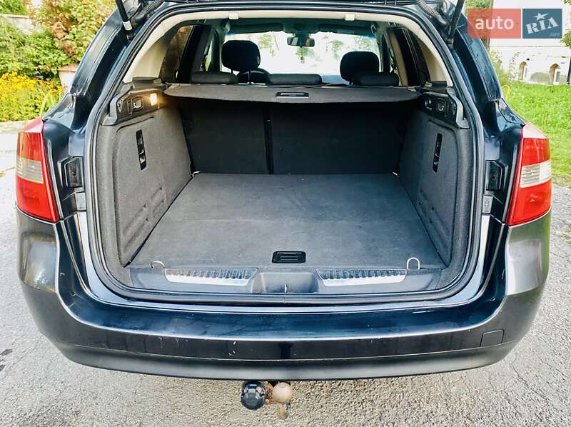 Универсал Renault Laguna 2008 в Ровно