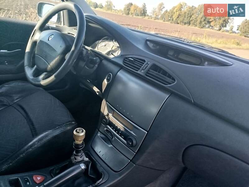Универсал Renault Laguna 2001 в Нежине фото 25 Универсал Renault Laguna 2001 в Нежине