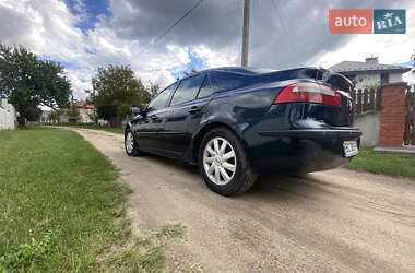 Лифтбек Renault Laguna 2002 в 