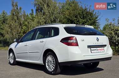 Универсал Renault Laguna 2011 в 