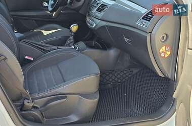 Универсал Renault Laguna 2011 в 