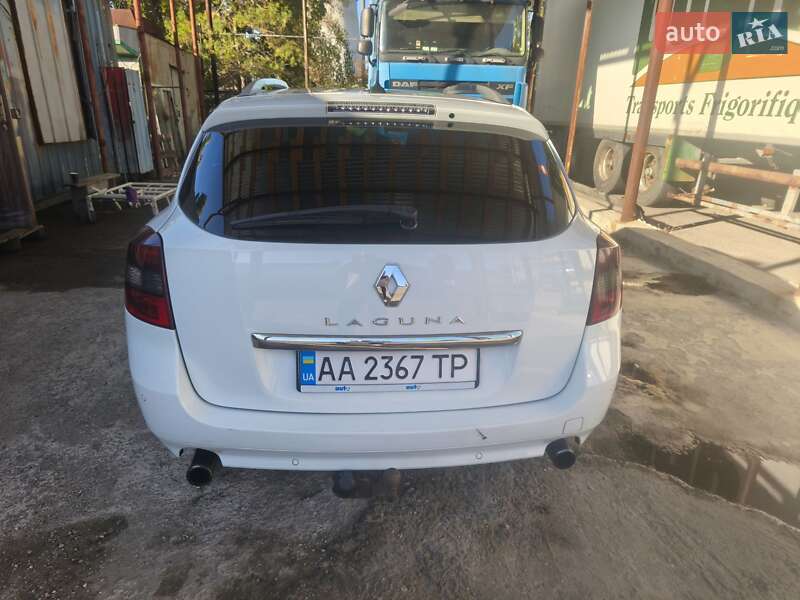 Универсал Renault Laguna 2015 в Киеве