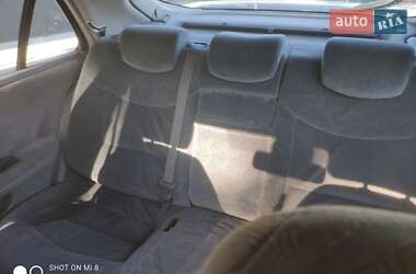 Лифтбек Renault Laguna 2001 в 