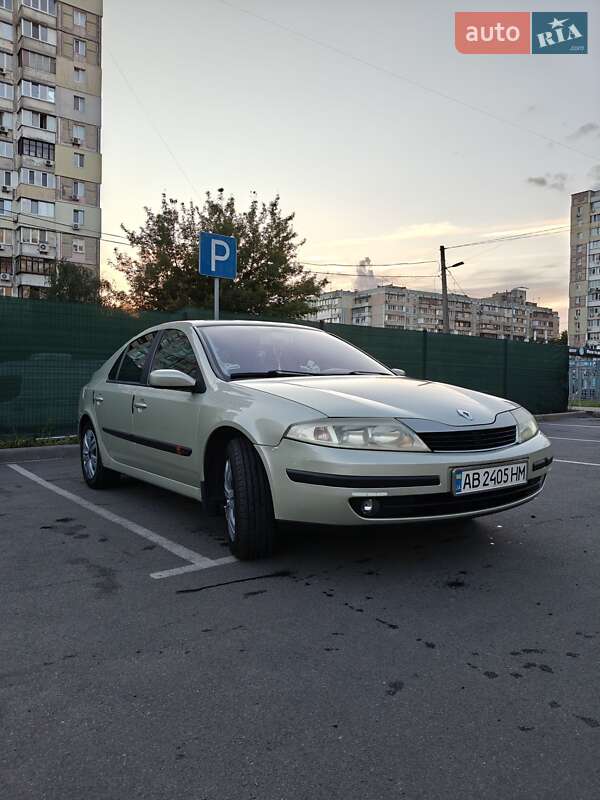 Лифтбек Renault Laguna 2003 в Киеве