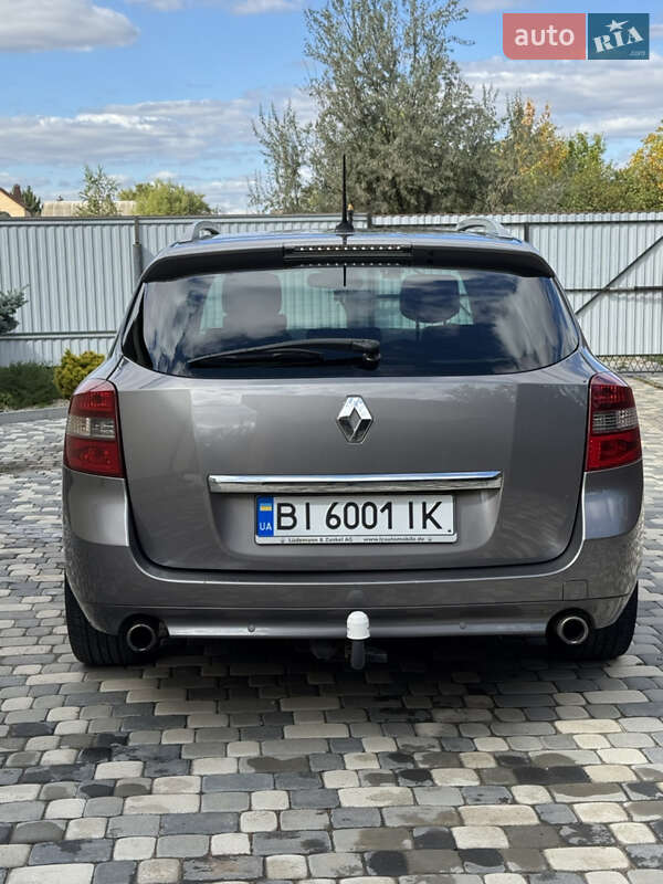 Универсал Renault Laguna 2011 в Полтаве