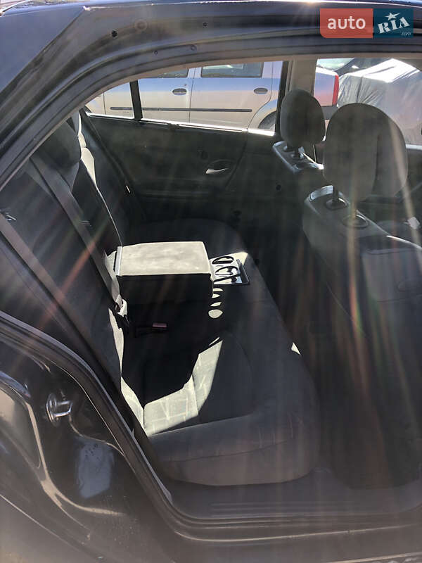 Ліфтбек Renault Laguna 2004 в Львові