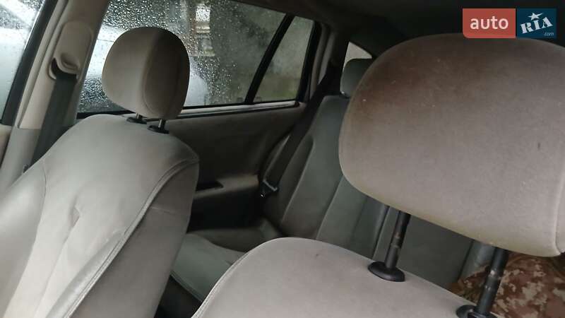 Универсал Renault Laguna 2002 в Мизоче
