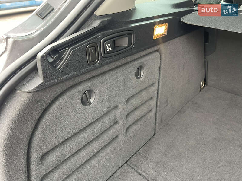 Универсал Renault Laguna 2012 в Ровно