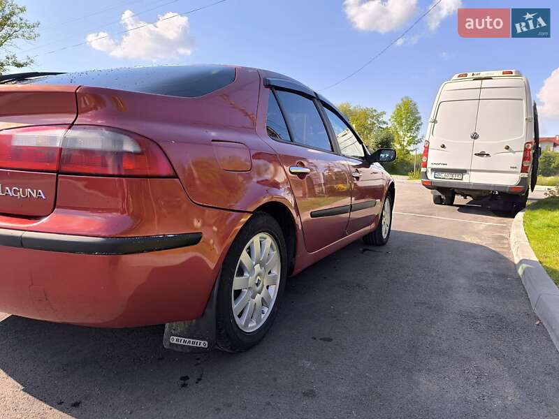 Ліфтбек Renault Laguna 2002 в Дрогобичі
