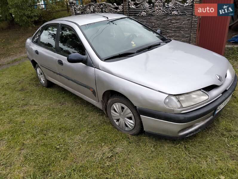 Лифтбек Renault Laguna 1995 в 