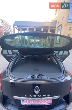 Универсал Renault Laguna 2011 в 