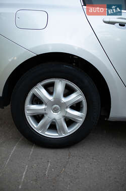 Ліфтбек Renault Laguna 2010 в 