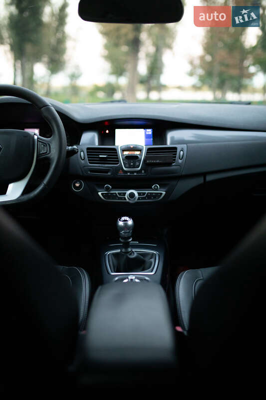 Лифтбек Renault Laguna 2010 в Киеве фото 9 Лифтбек Renault Laguna 2010 в Киеве