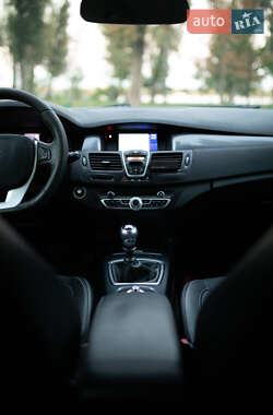 Ліфтбек Renault Laguna 2010 в 