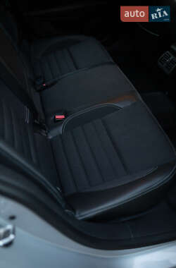 Ліфтбек Renault Laguna 2010 в 