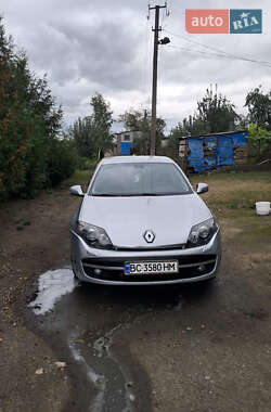 Ліфтбек Renault Laguna 2010 в Пустомитах