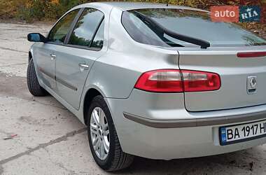Лифтбек Renault Laguna 2001 в 