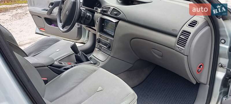 Ліфтбек Renault Laguna 2001 в Вільногірську