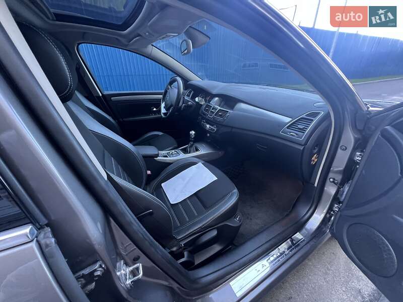 Універсал Renault Laguna 2013 в Києві фото 48 Універсал Renault Laguna 2013 в Києві