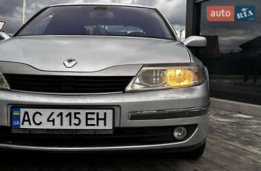 Лифтбек Renault Laguna 2002 в 