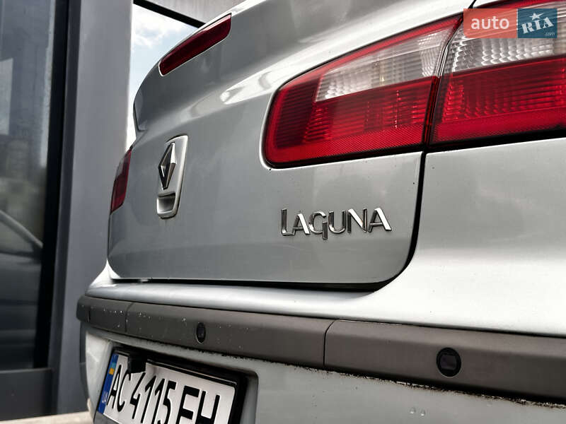 Лифтбек Renault Laguna 2002 в Луцке